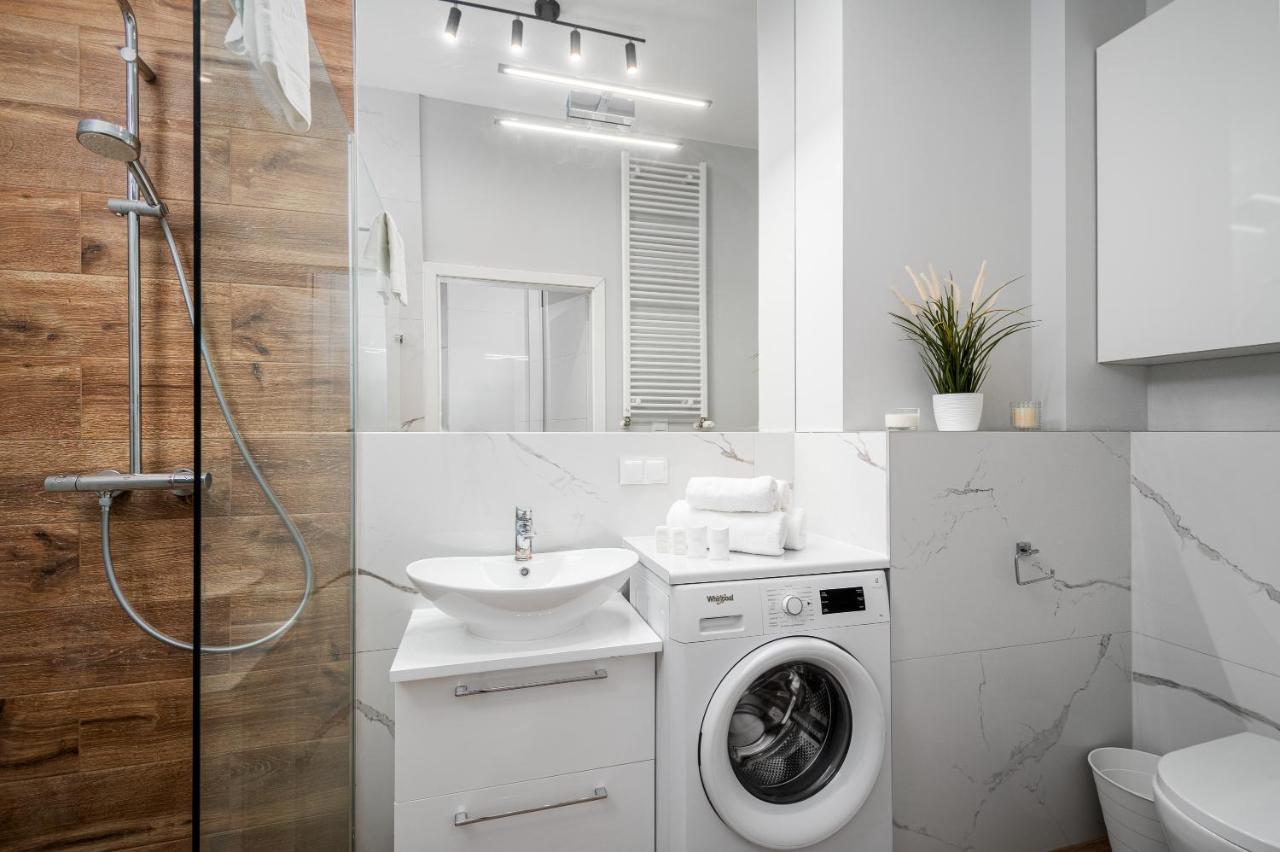 Warsaw Apartments Rydygiera Екстер'єр фото